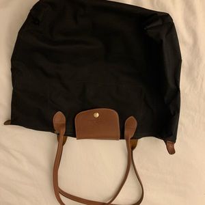Black Longchamp le pilage tote bag